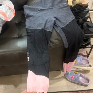 PINK Victoria's Secret Black, Gray & Pink Colorblock Kids Leggings